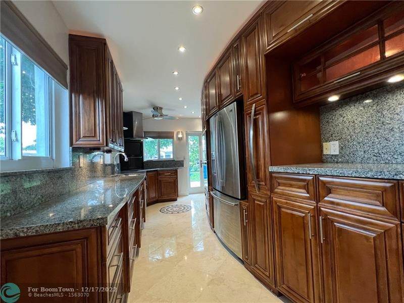 1610 4th Ave - Photo 1