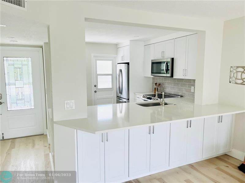 2809 Florida Boulevard - Photo 1