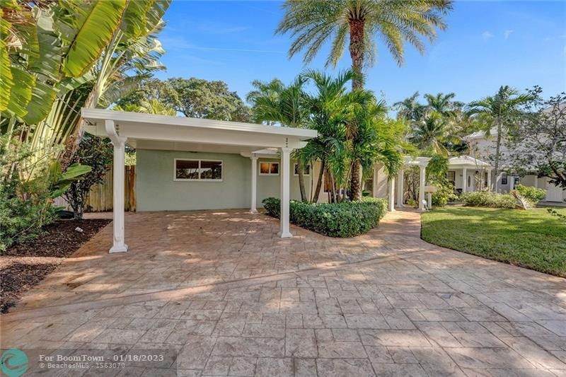 1530 10th Ave - Photo 1