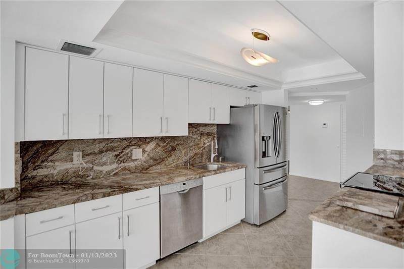4001 Ocean Blvd - Photo 1