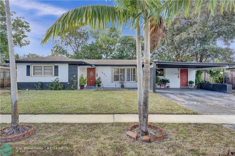 651 Campus Cir - Photo 1