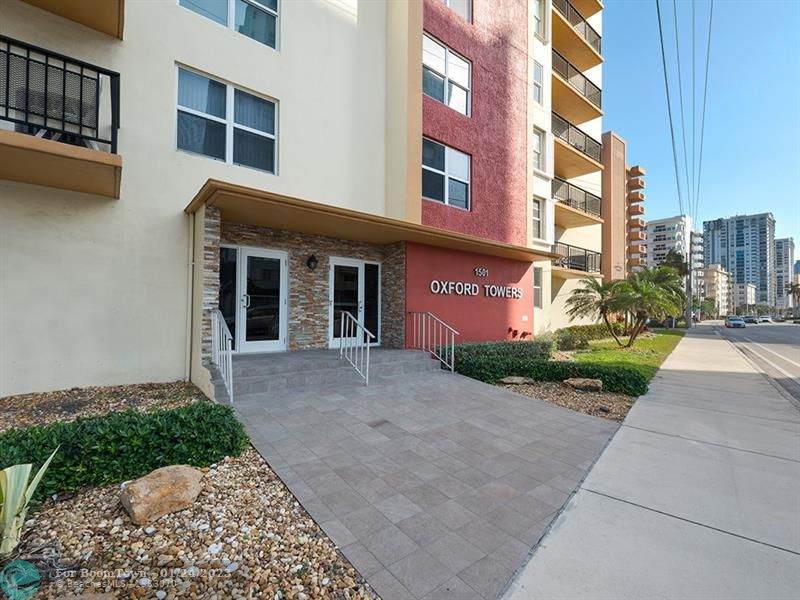 1501 Ocean Dr - Photo 1
