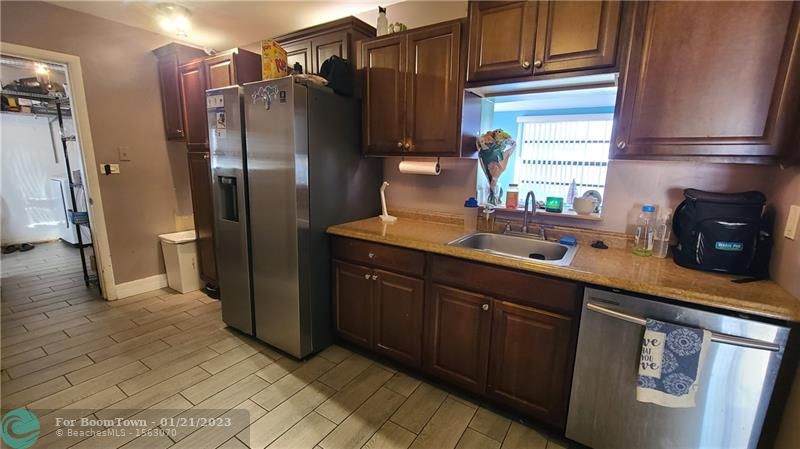 6711 6th St - Photo 1