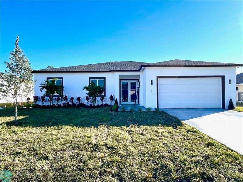 1262 Santiago Ave - Photo 1