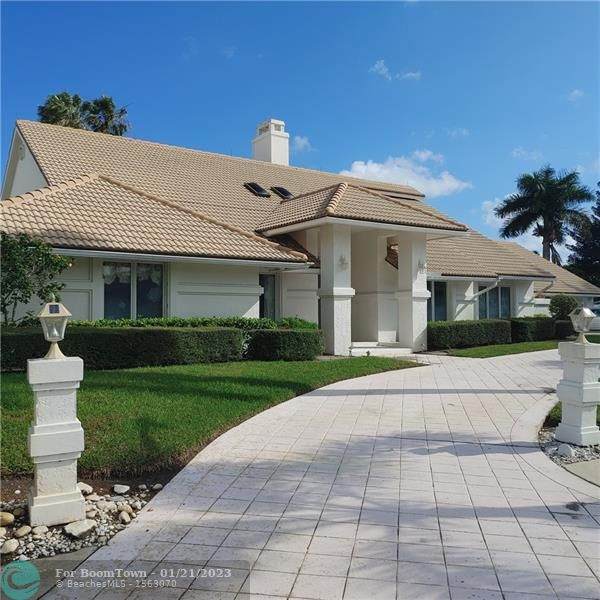 4863 Bocaire Blvd - Photo 1