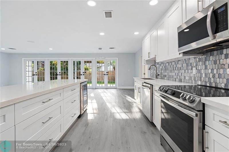 70 33rd St - Photo 1