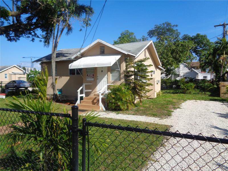 611 24th Ave - Photo 1
