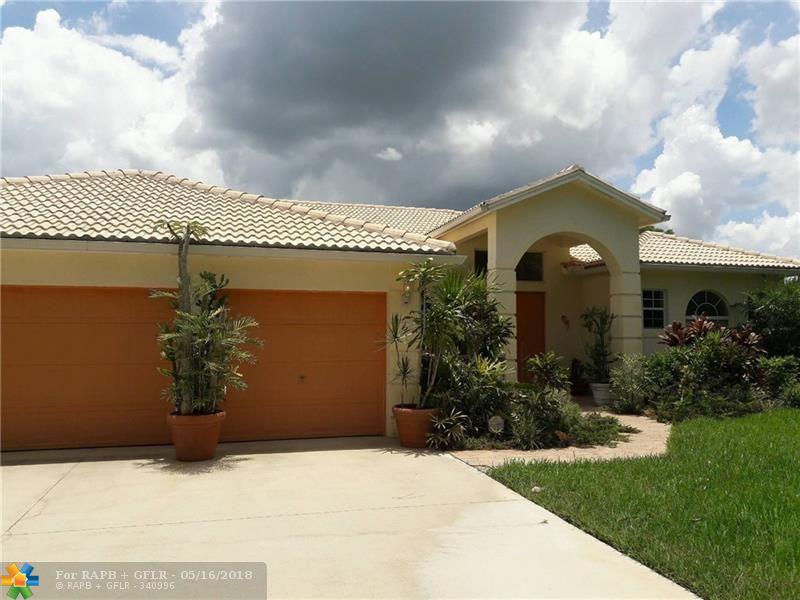 3980 Golden Gate Blvd - Photo 1