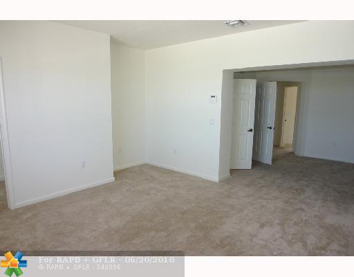 1033 17th Way - Photo 1