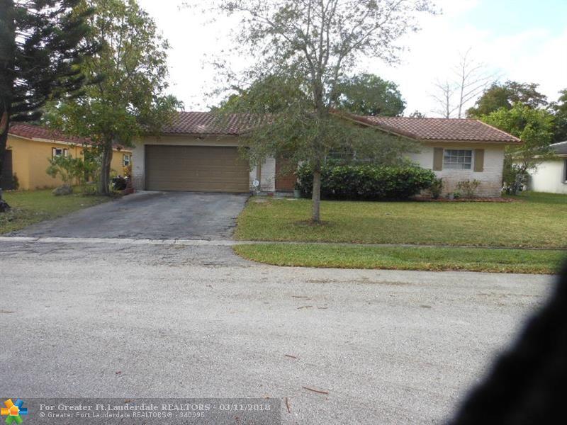 11430 37th St - Photo 1