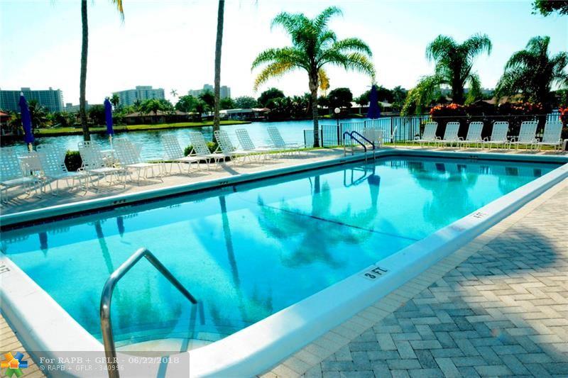 6285 Bay Club Dr - Photo 1