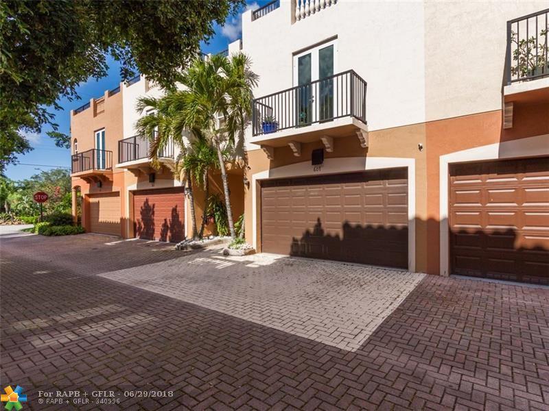 607 11th Ave - Photo 1