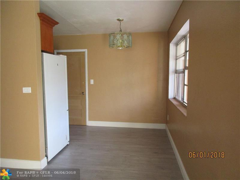 1520 43rd St - Photo 1