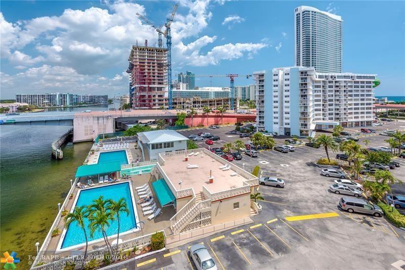 1817 Ocean Dr - Photo 1