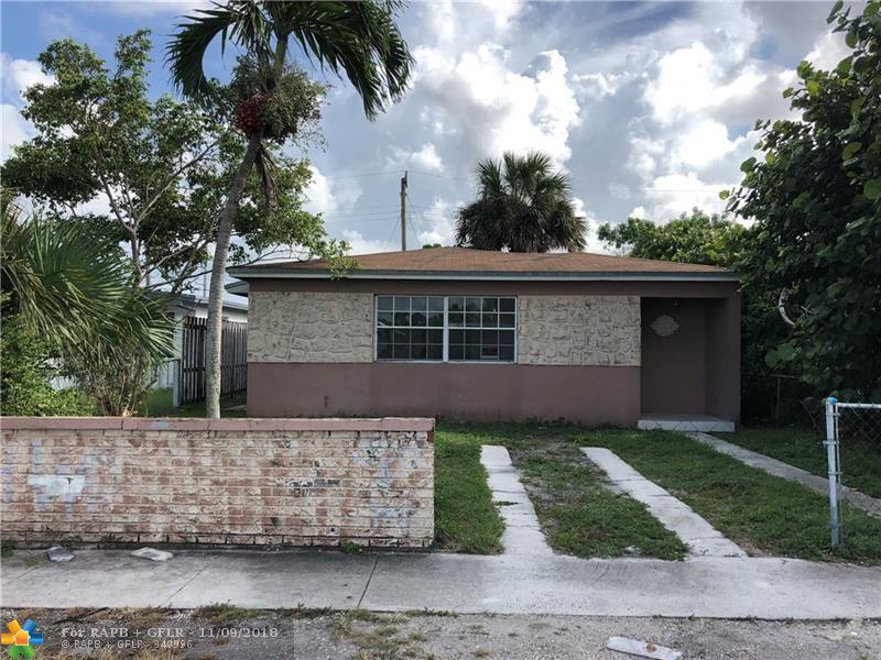 2212 Cody St - Photo 1