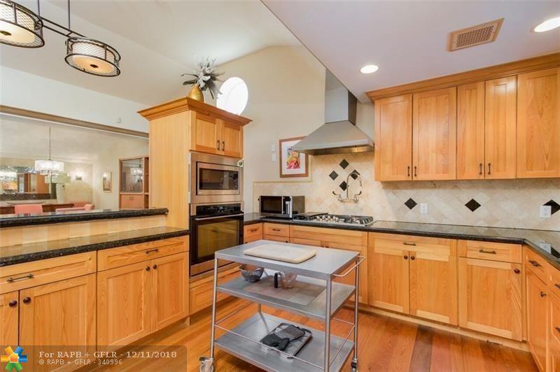 1413 4th Ct - Photo 1