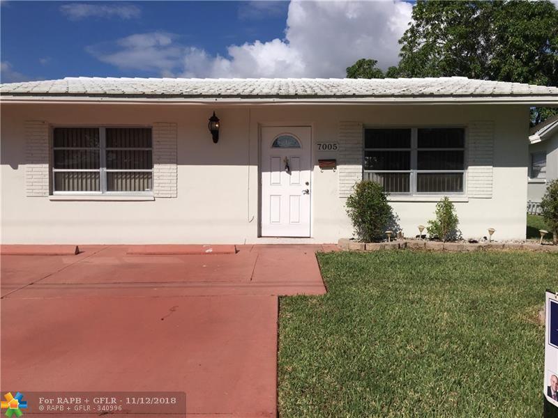 7005 70th Ave - Photo 1