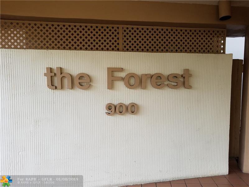 900 Saint Charles Pl - Photo 1