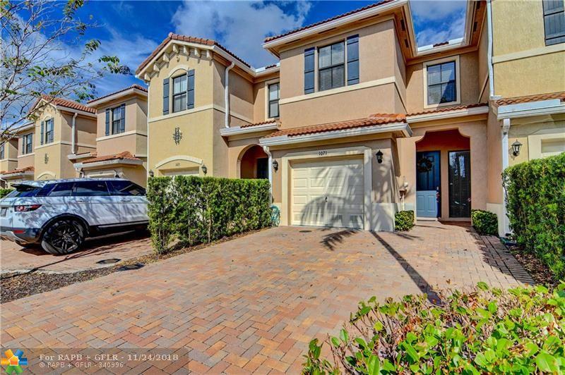1071 33rd Ct - Photo 1