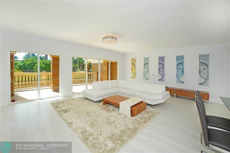 1228 Hillsboro Mile - Photo 1