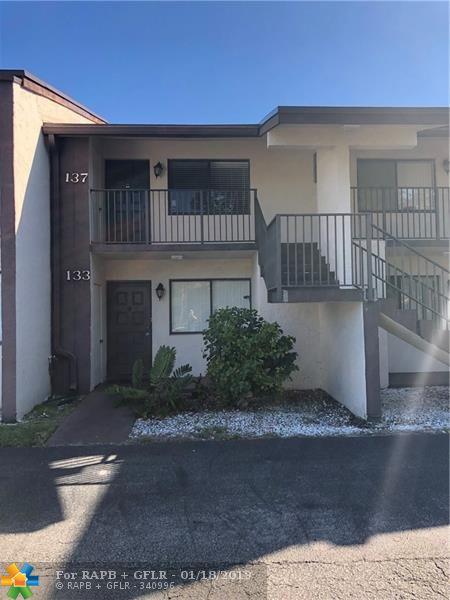 137 Laurel Dr - Photo 1