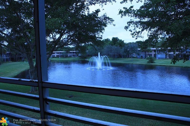 4221 Palm Aire Dr - Photo 1