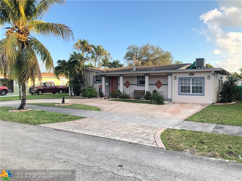 6780 10th Ct - Photo 1