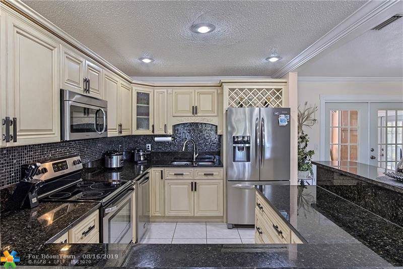 6746 Congress Avenue - Photo 1