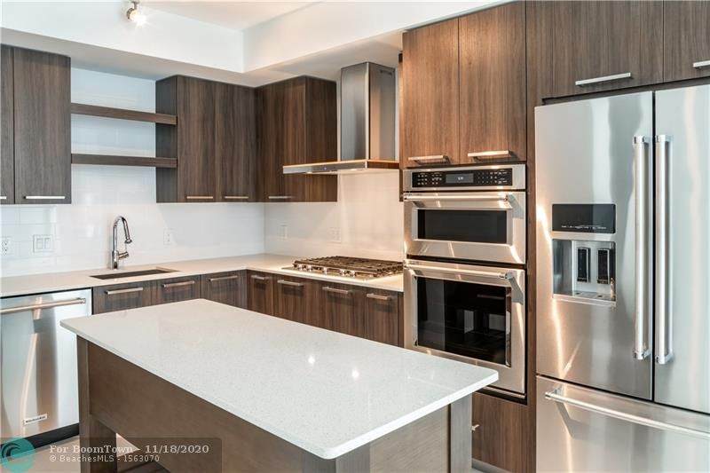86 8 Street - Photo 1