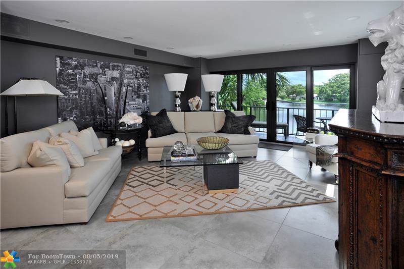 833 18th Ct - Photo 1
