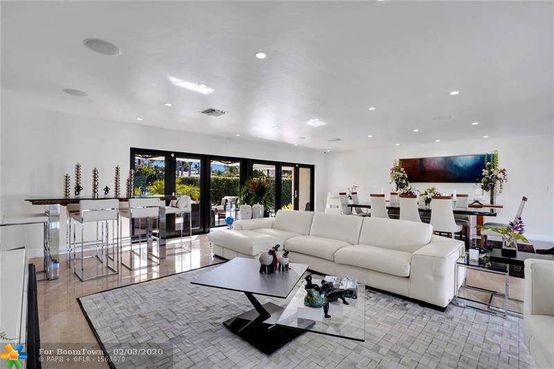 2542 Laguna Drive - Photo 1