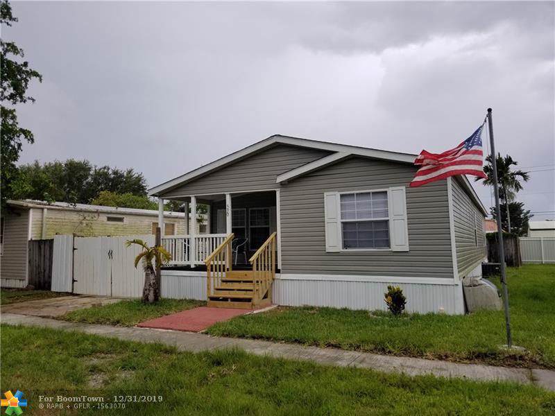 530 214th Ave - Photo 1