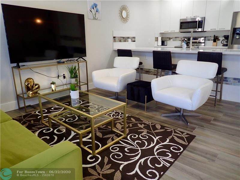 2423 25th Pl - Photo 1