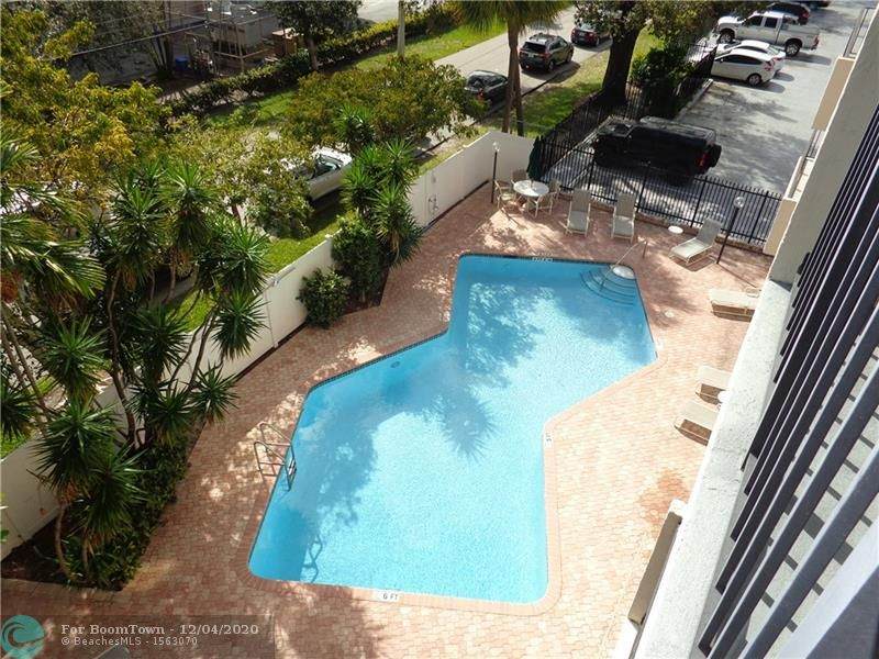 1625 10th Ave - Photo 1