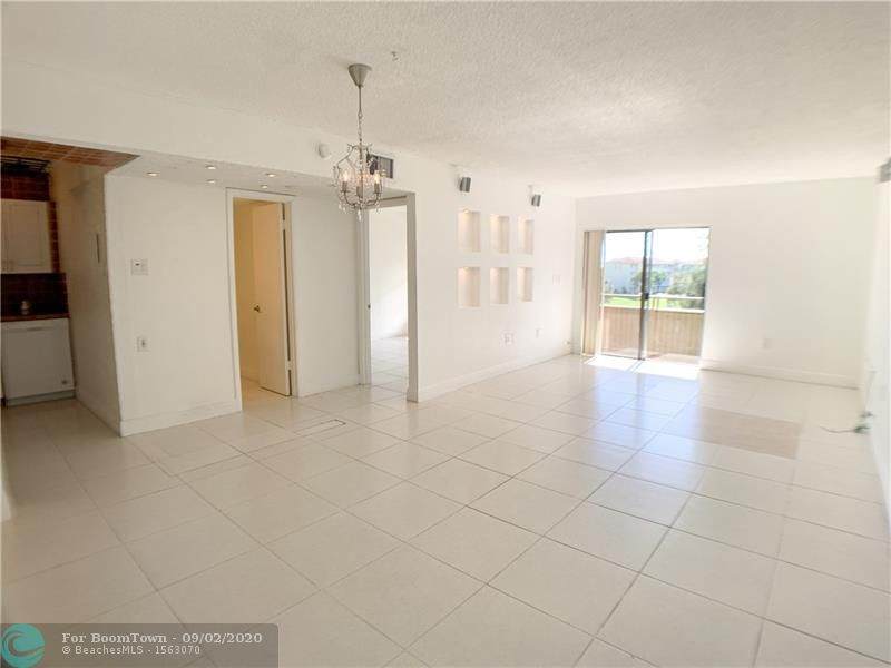 17530 68th Ave - Photo 1
