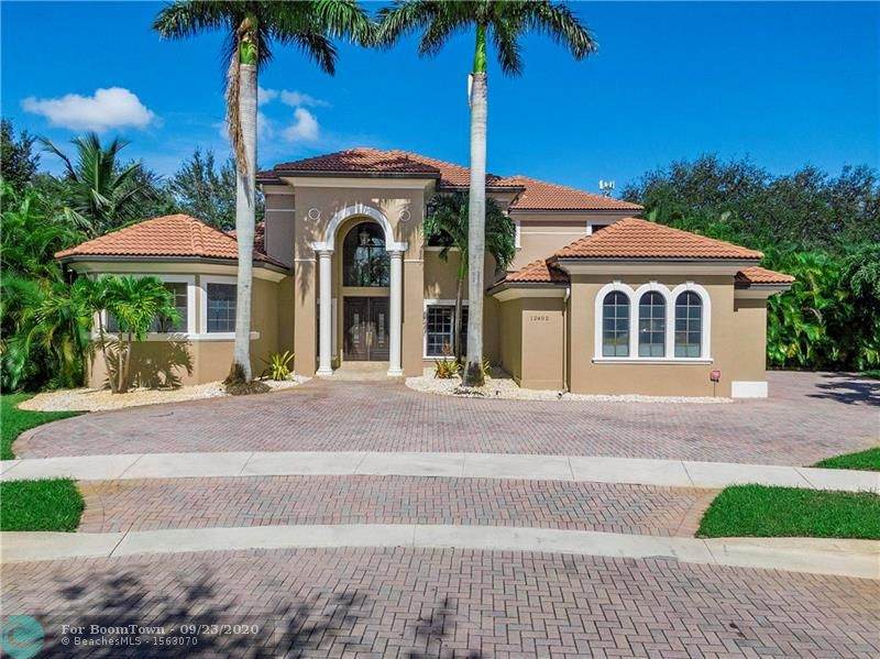 12402 Grand Oaks Dr - Photo 1