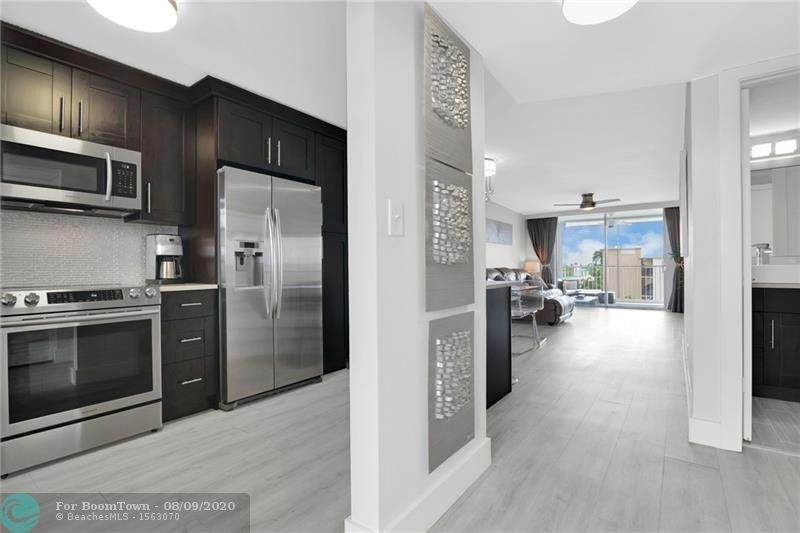 720 Ocean Ave - Photo 1