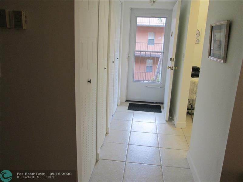 2861 Somerset Dr - Photo 1