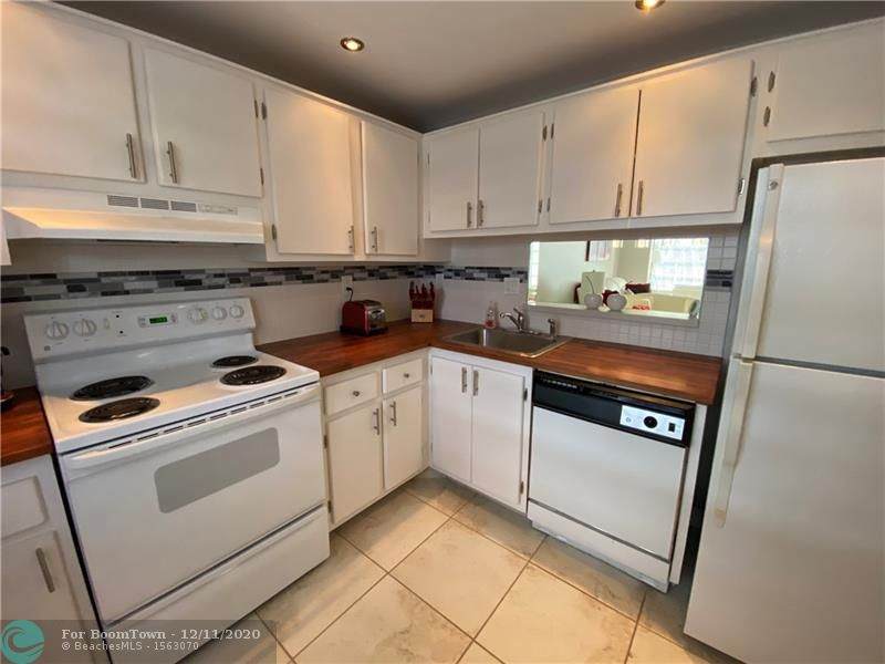 3001 48th Ave - Photo 1