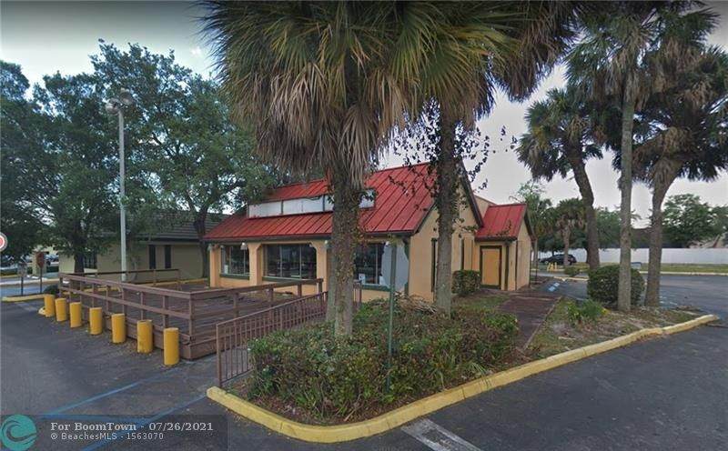7240 Commercial Blvd - Photo 1