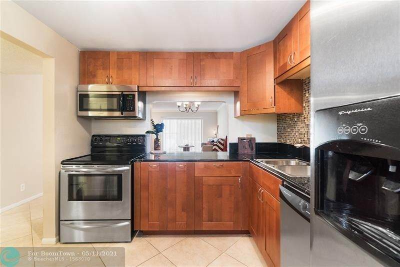 2980 Riverside Drive - Photo 1