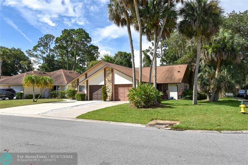 995 Fox Trace Ct - Photo 1