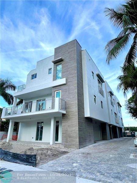 7 11th Ave - Photo 1