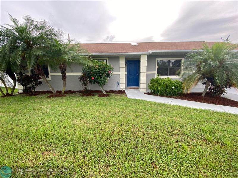 3259 Quay St - Photo 1