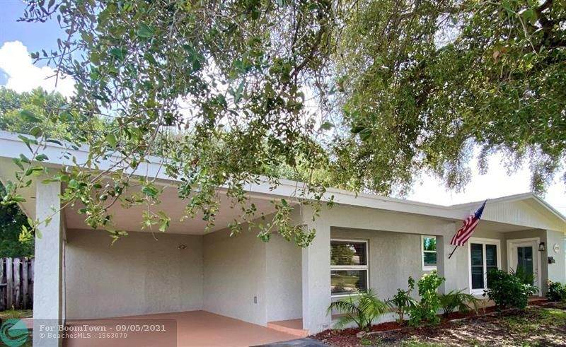 4270 9th Ct - Photo 1
