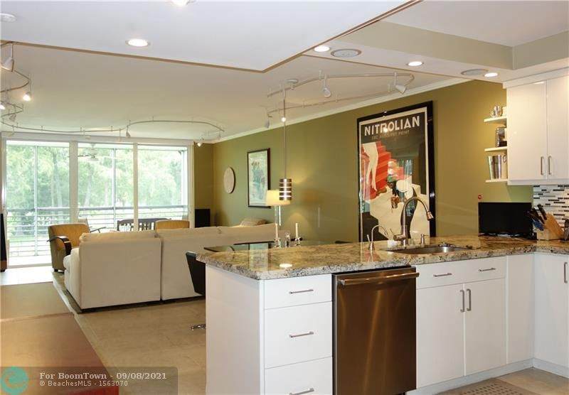 625 Oaks Dr - Photo 1