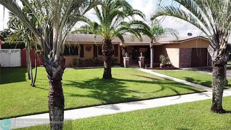 8290 17th Ct - Photo 1