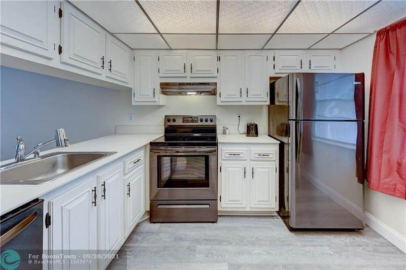 2614 Nassau Bnd - Photo 1