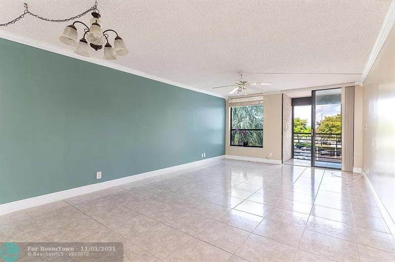 6301 N University Dr - Photo 1