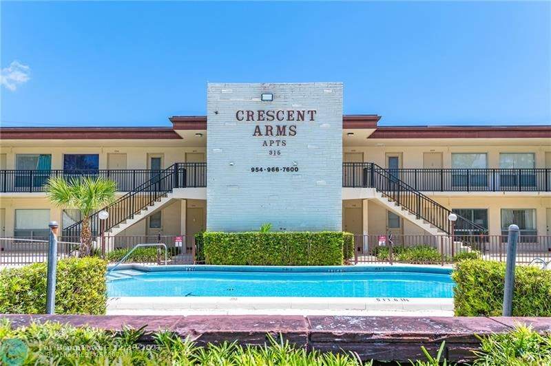 315 Crescent Dr - Photo 1